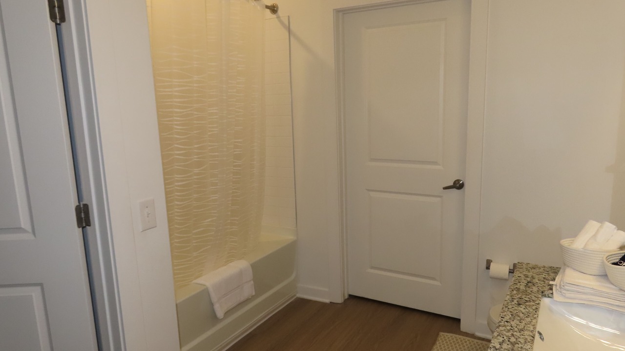 Photo of Bathroom in Boulevard Heights