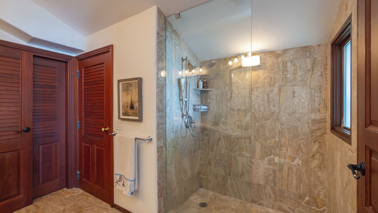 Photo of Bathroom in Kahala