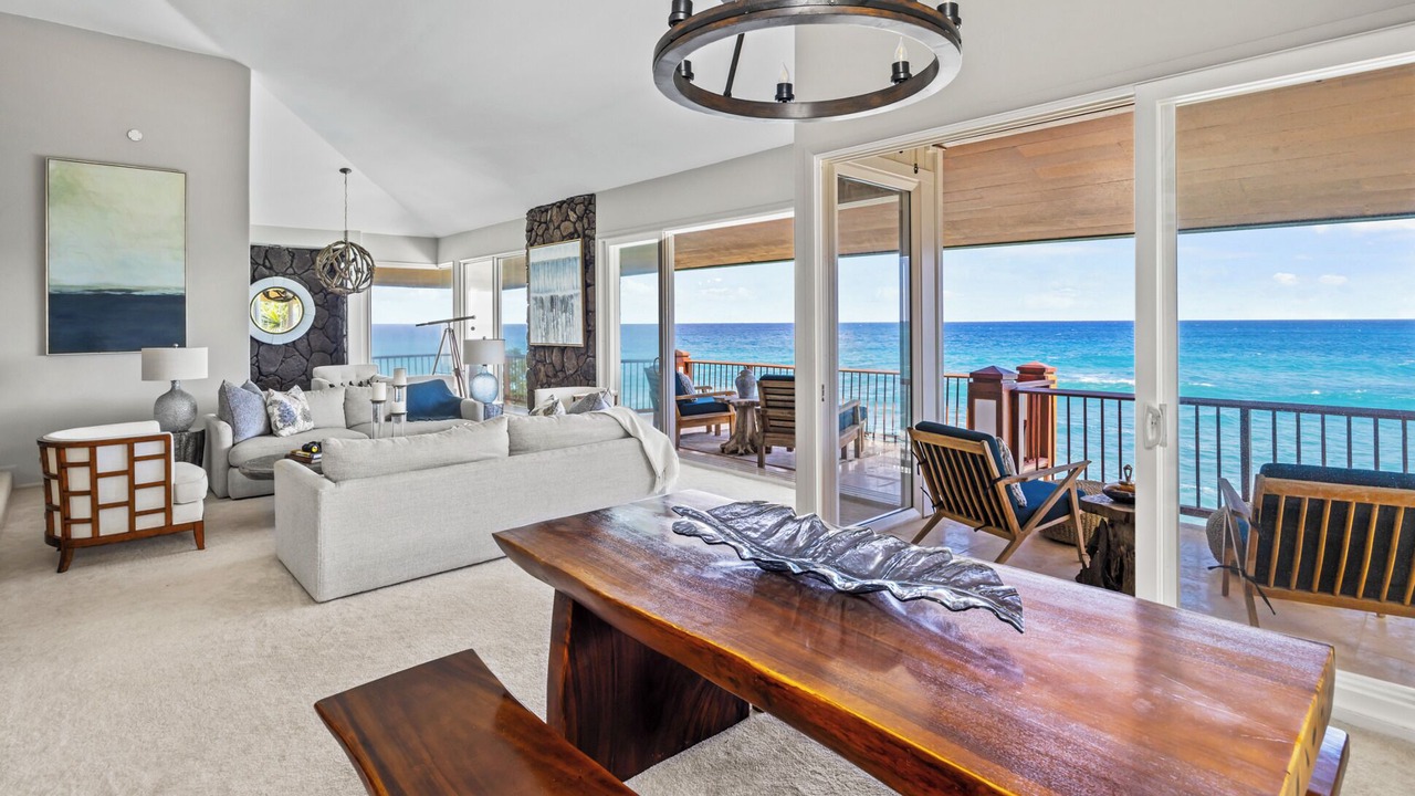 Photo of Livingroom in Kahala