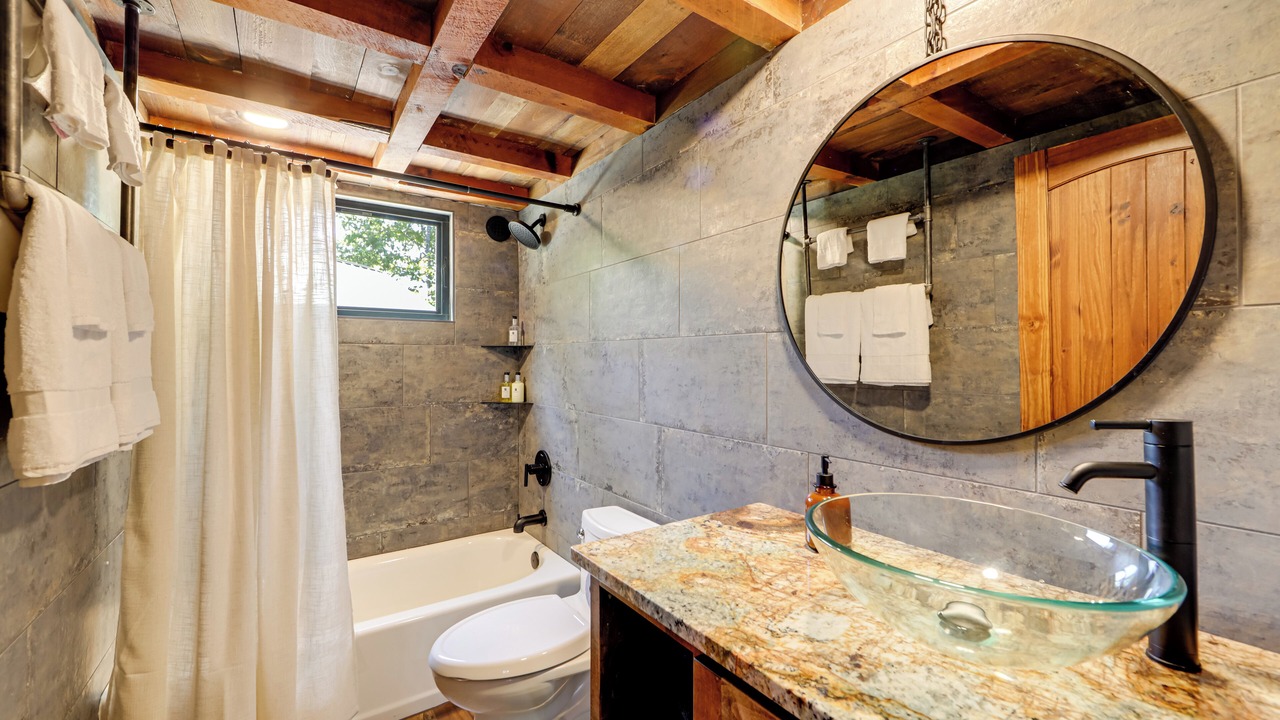 Photo of Bathroom in Penrose