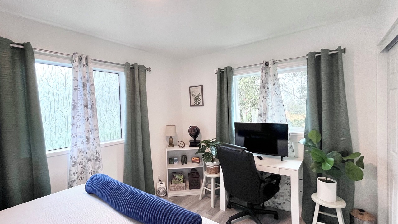 Photo of Bedroom in Royal Hawaiian Estates