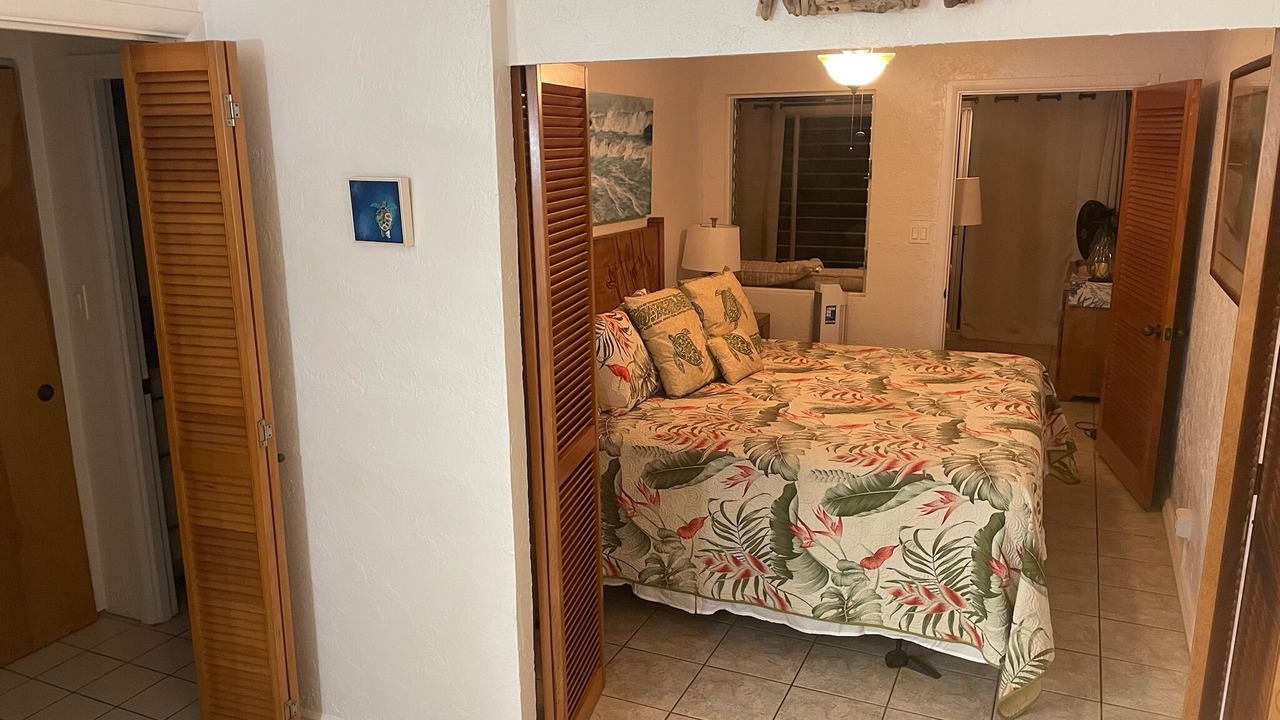 Photo of Bedroom in Poipu