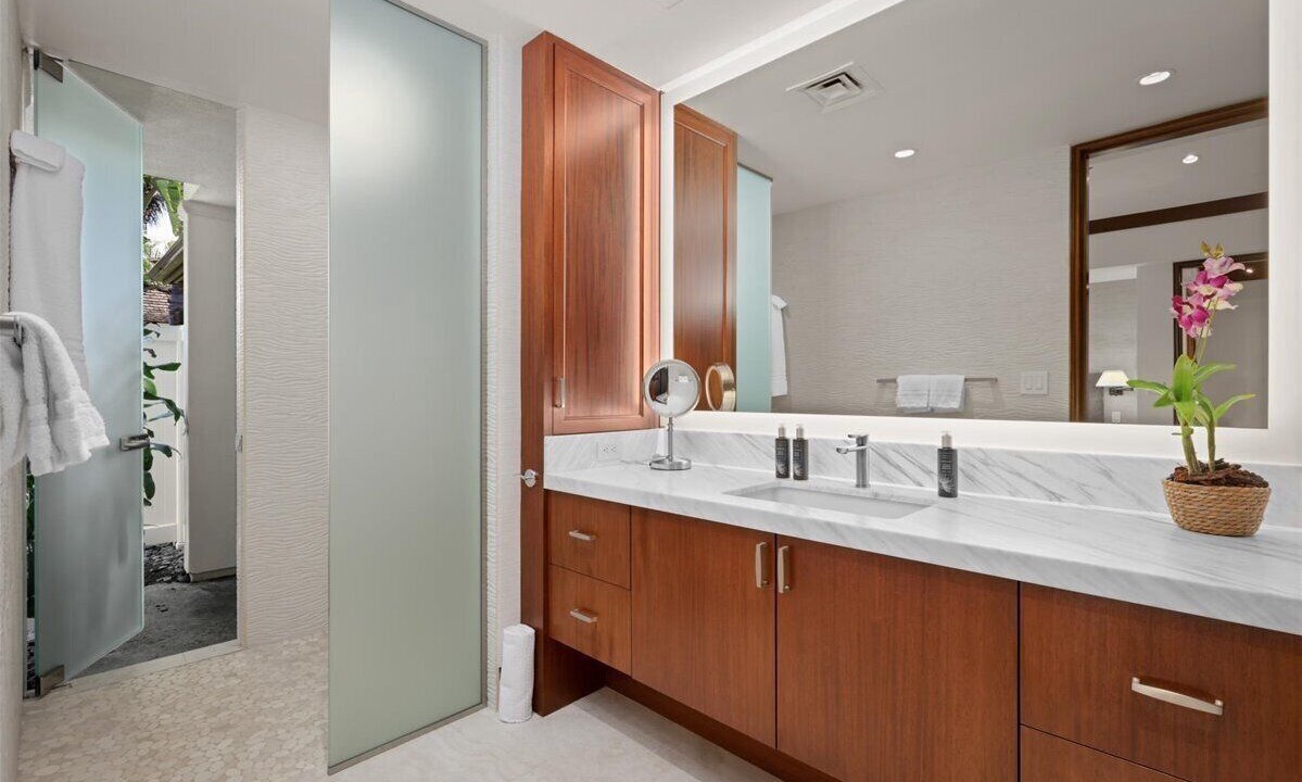 Photo of Bathroom in Kaupulehu