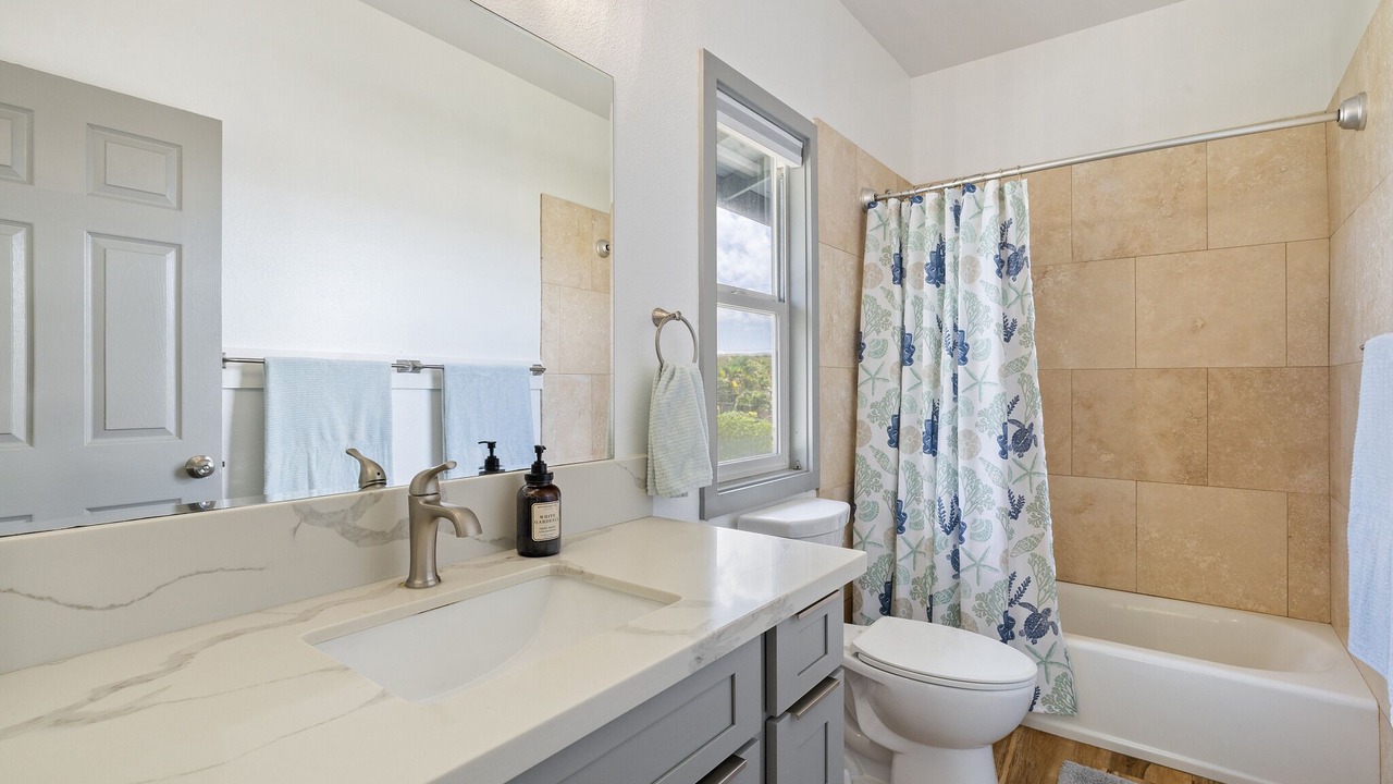 Photo of Bathroom in Punaluu