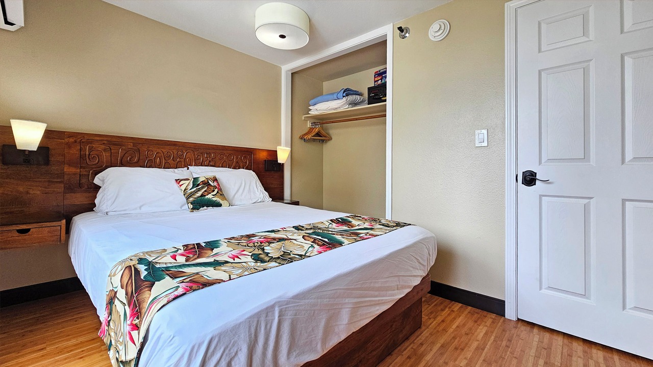 Photo of Bedroom in Diamond Head - Kapahulu - St. Louis