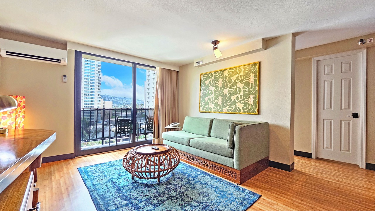 Photo of Livingroom in Diamond Head - Kapahulu - St. Louis