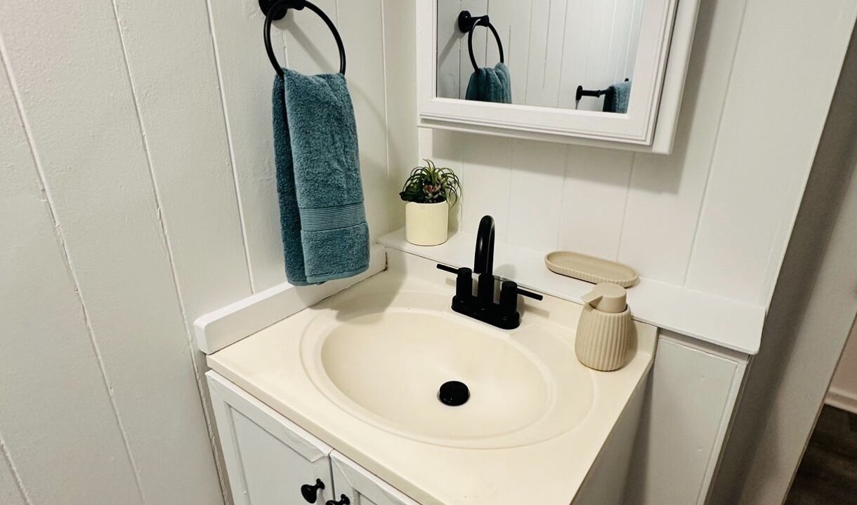 Photo of Bathroom in Hauula