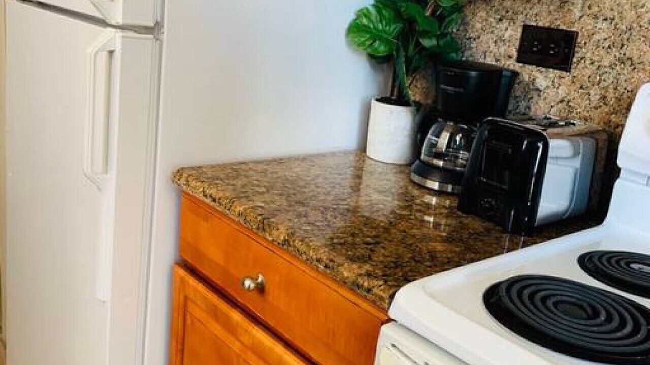 Photo of Kitchen in Diamond Head - Kapahulu - St. Louis