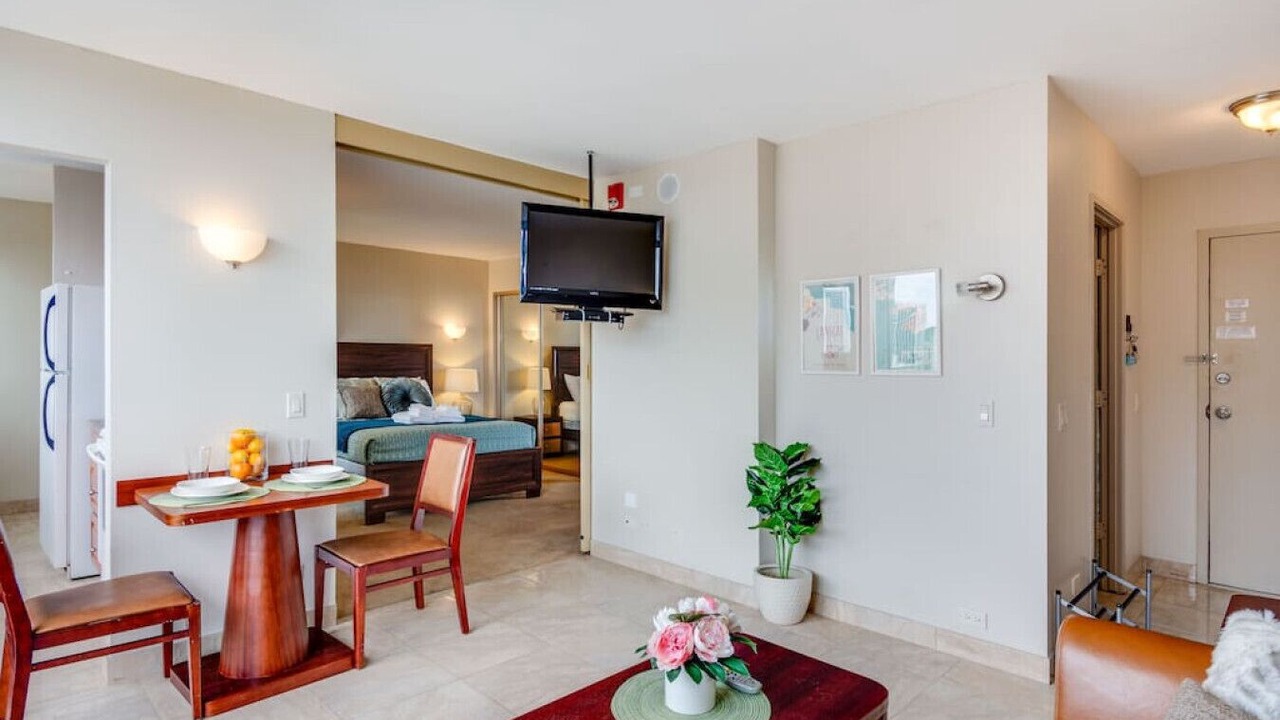 Photo of Bedroom in Diamond Head - Kapahulu - St. Louis