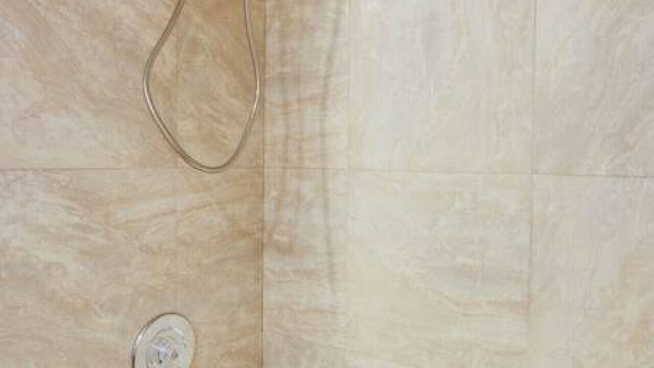 Photo of Bathroom in Diamond Head - Kapahulu - St. Louis