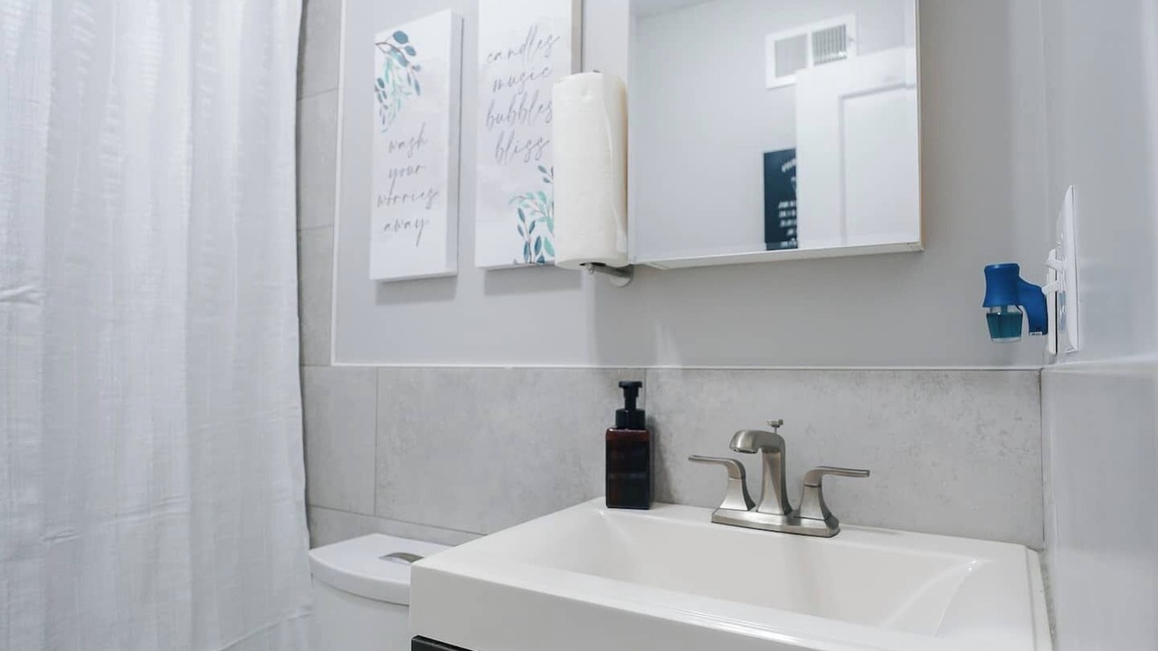 Photo of Bathroom in Constable Hook