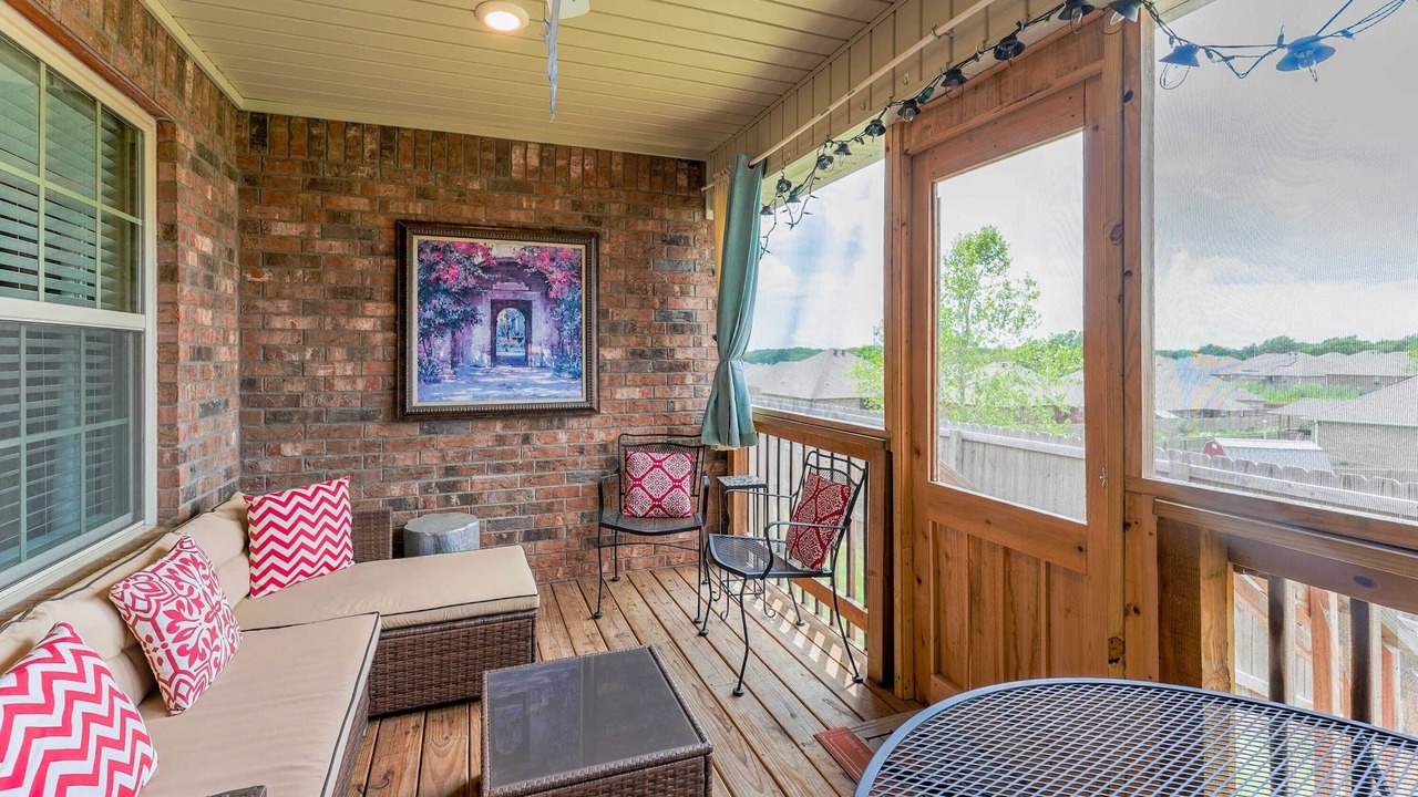Photo of Outdoor in Gentry