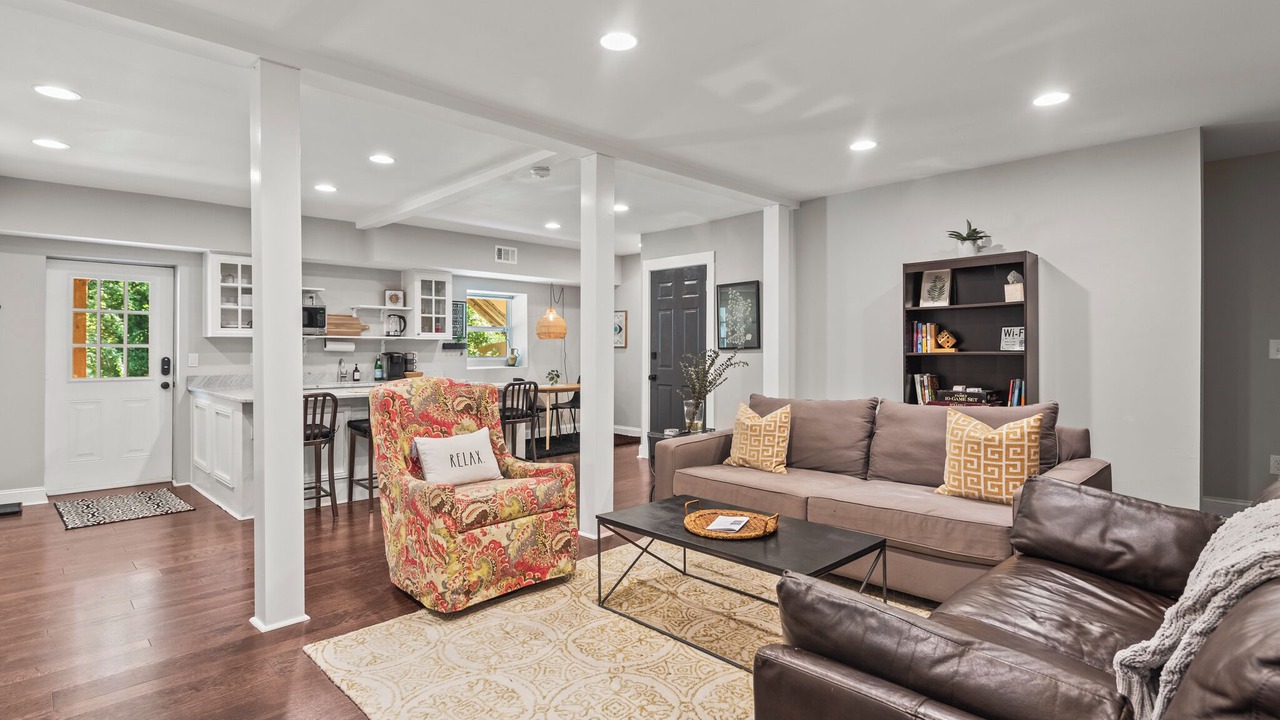 Photo of Bedroom in Candler-McAfee