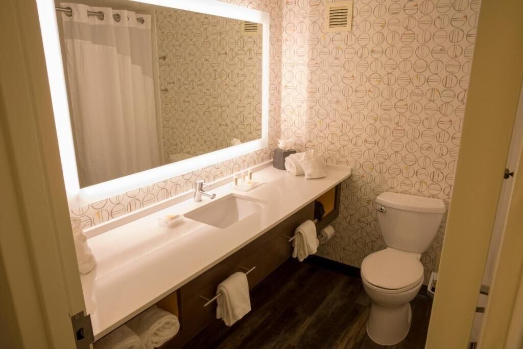 Photo of Bathroom in Airport North
