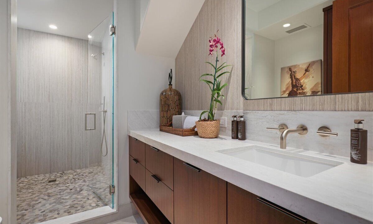 Photo of Bathroom in Kaupulehu
