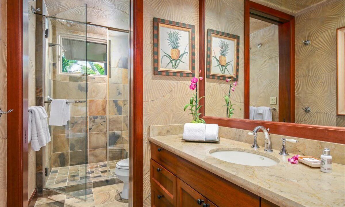 Photo of Bathroom in Kaupulehu