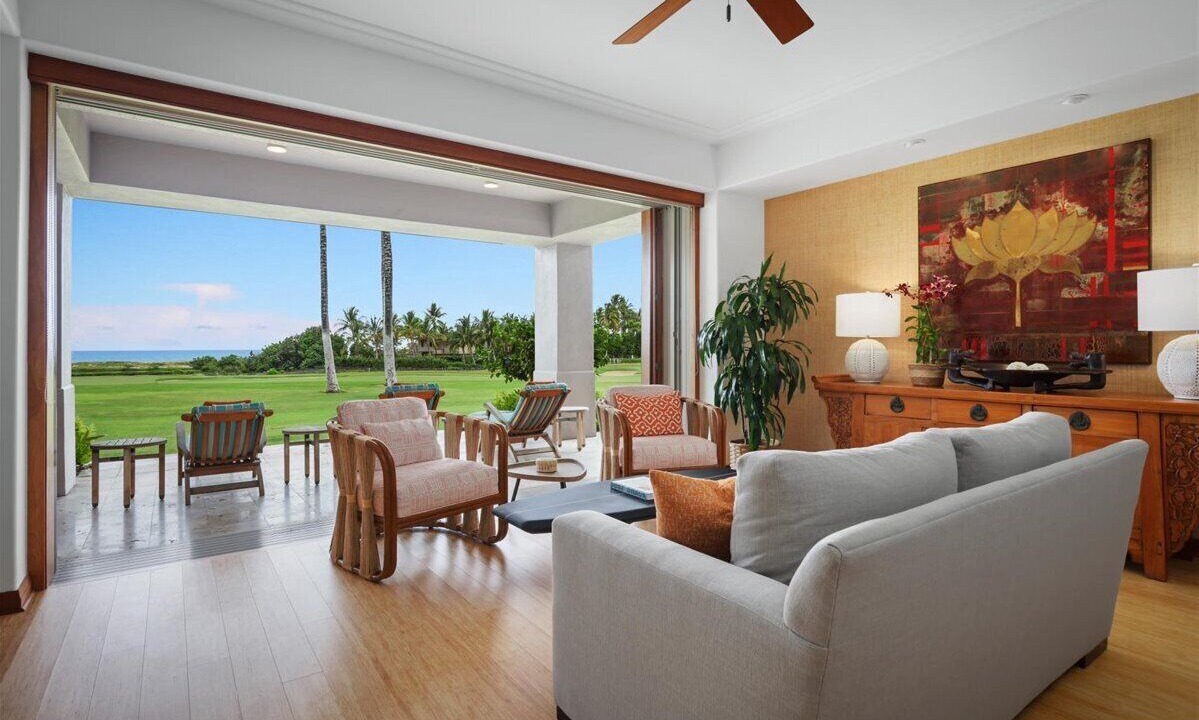 Photo of Livingroom in Kaupulehu