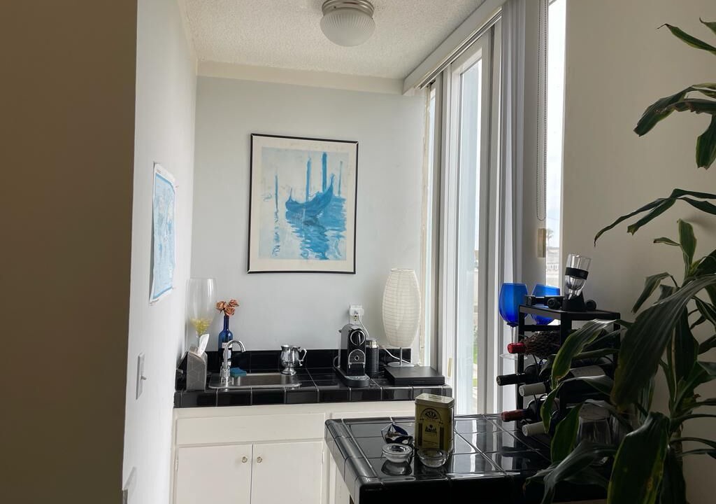 Photo of Kitchen in Pico - Robertson