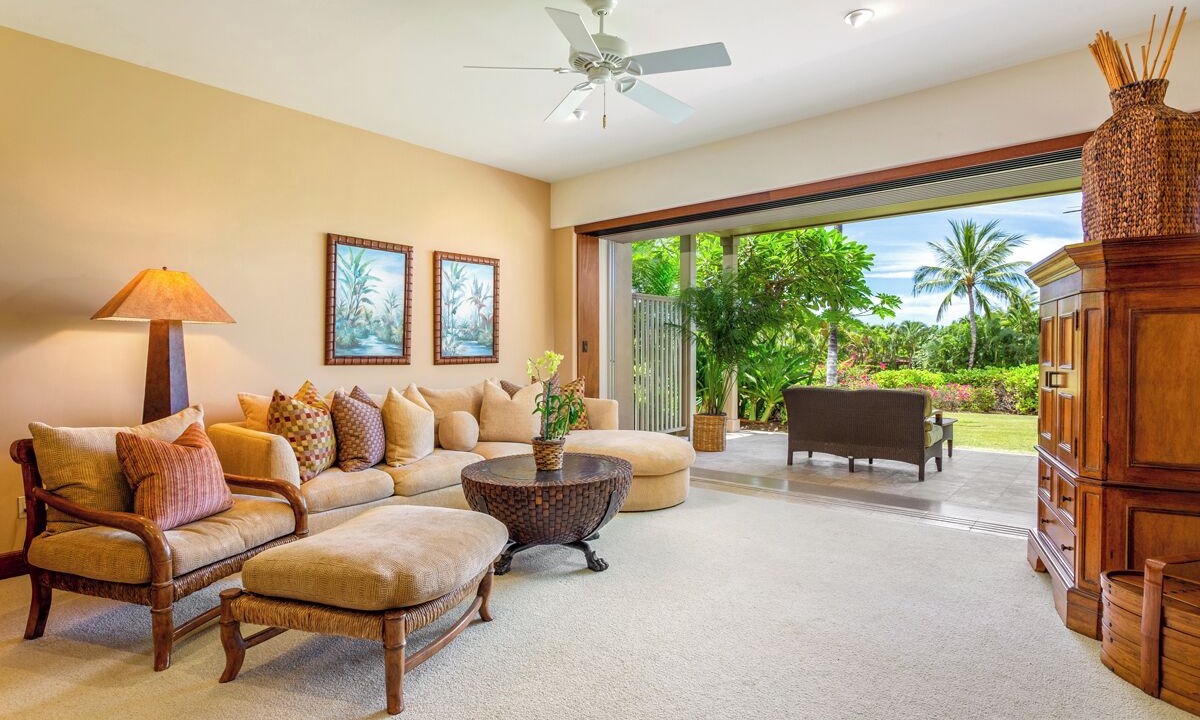 Photo of Livingroom in Kaupulehu