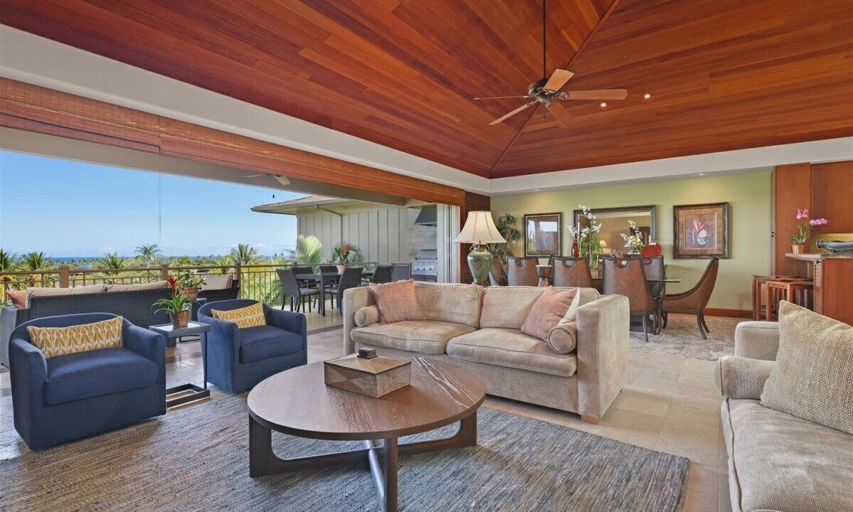 Photo of Livingroom in Kaupulehu