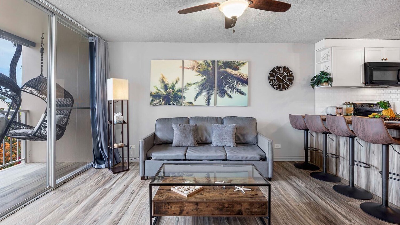 Photo of Livingroom in Historic Kailua Village