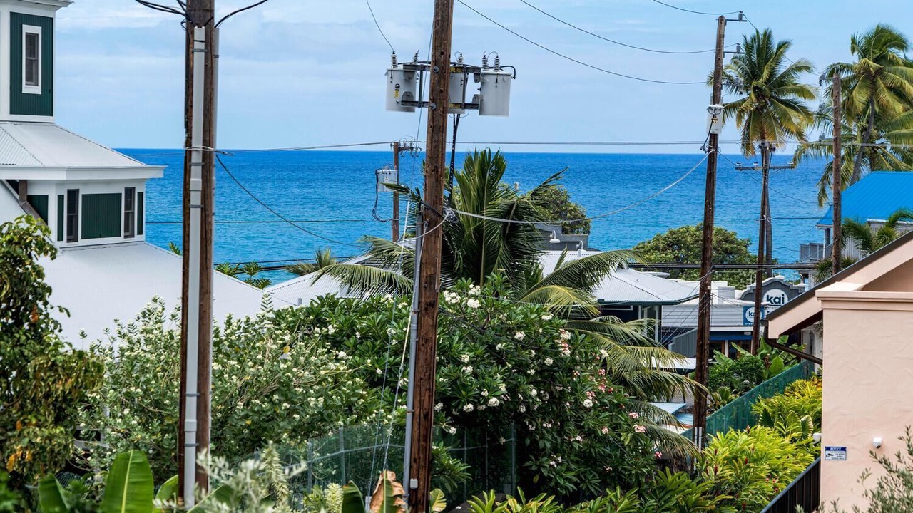 Photo of Others in Historic Kailua Village