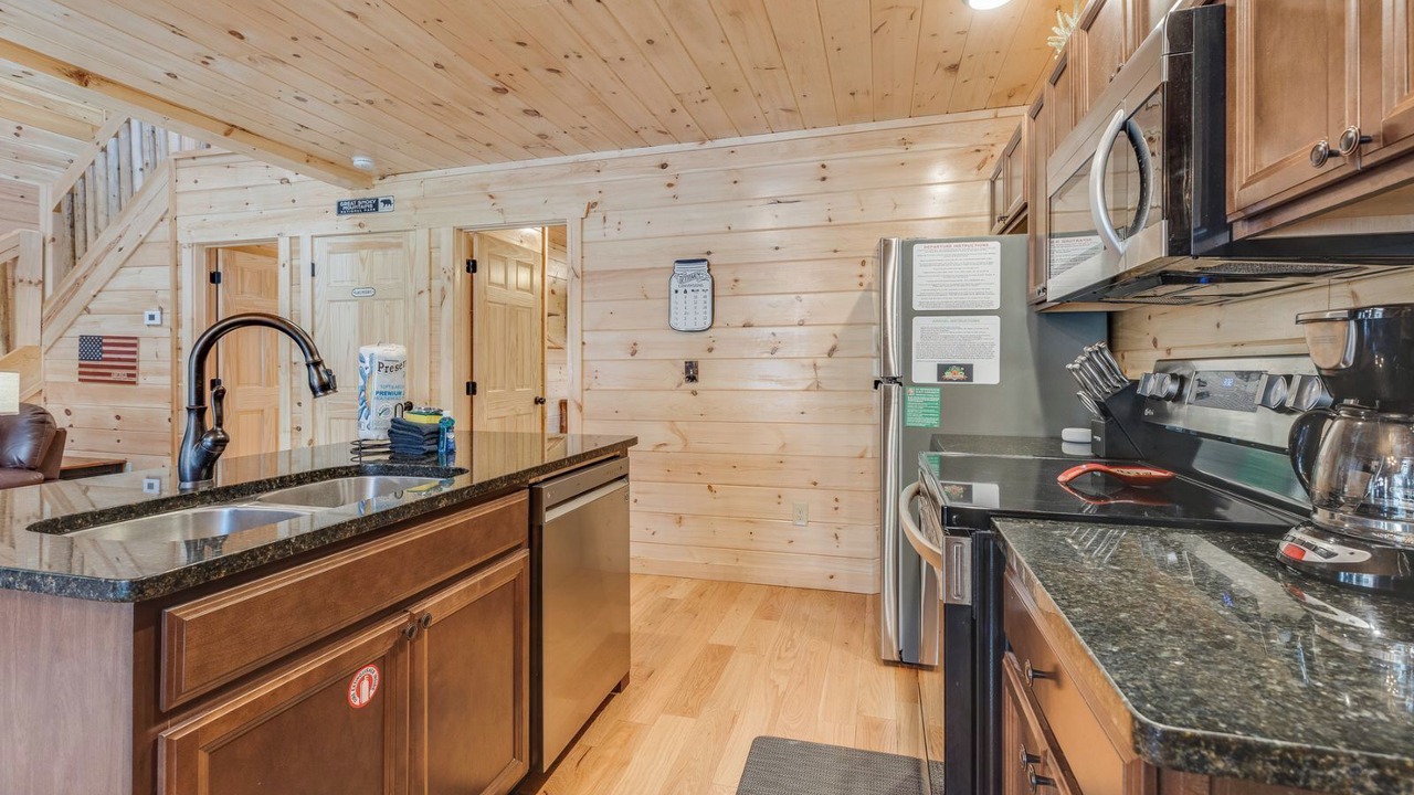 Photo of Kitchen in White Oak Lodge