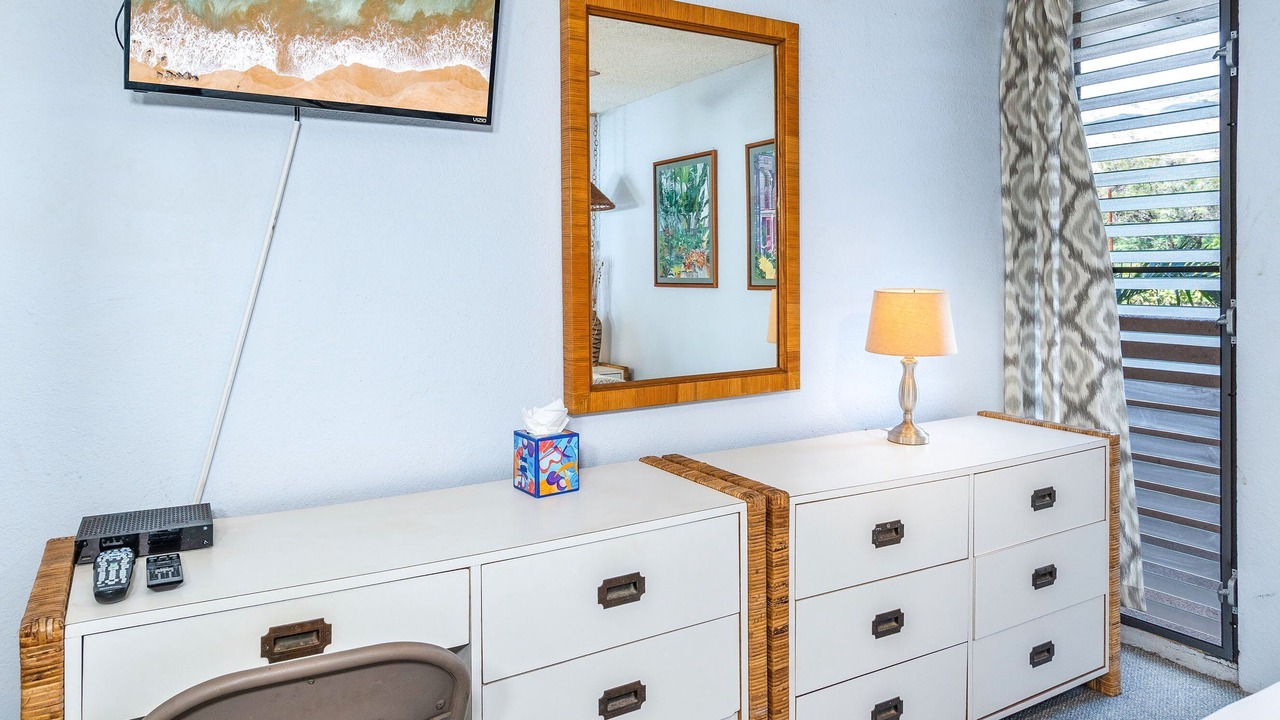 Photo of Bedroom in Maalaea
