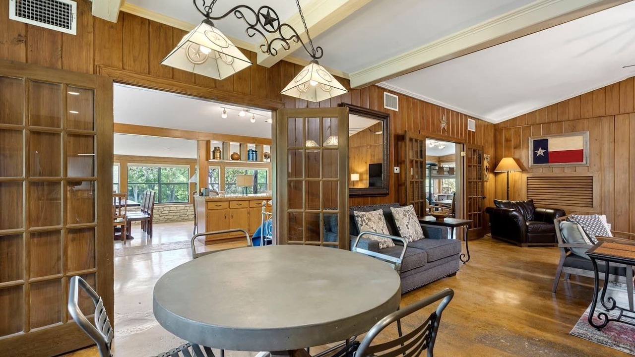 Photo of Bedroom in Wimberley