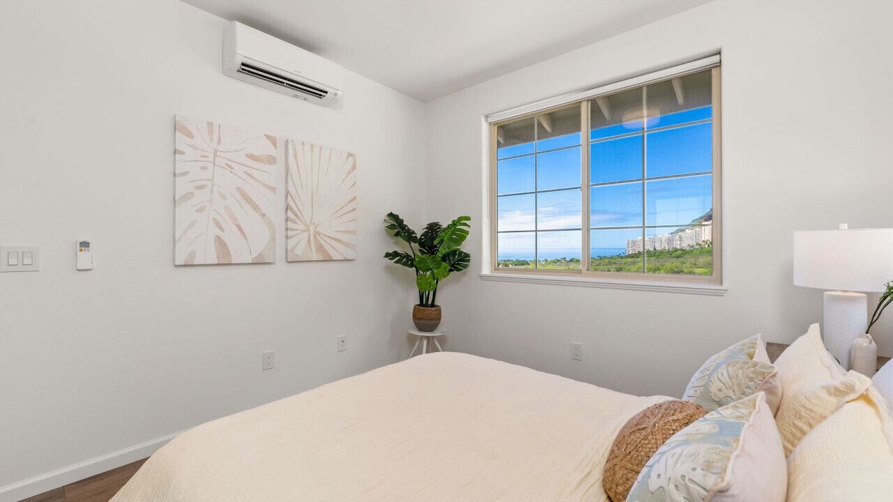 Photo of Bedroom in Makaha Valley