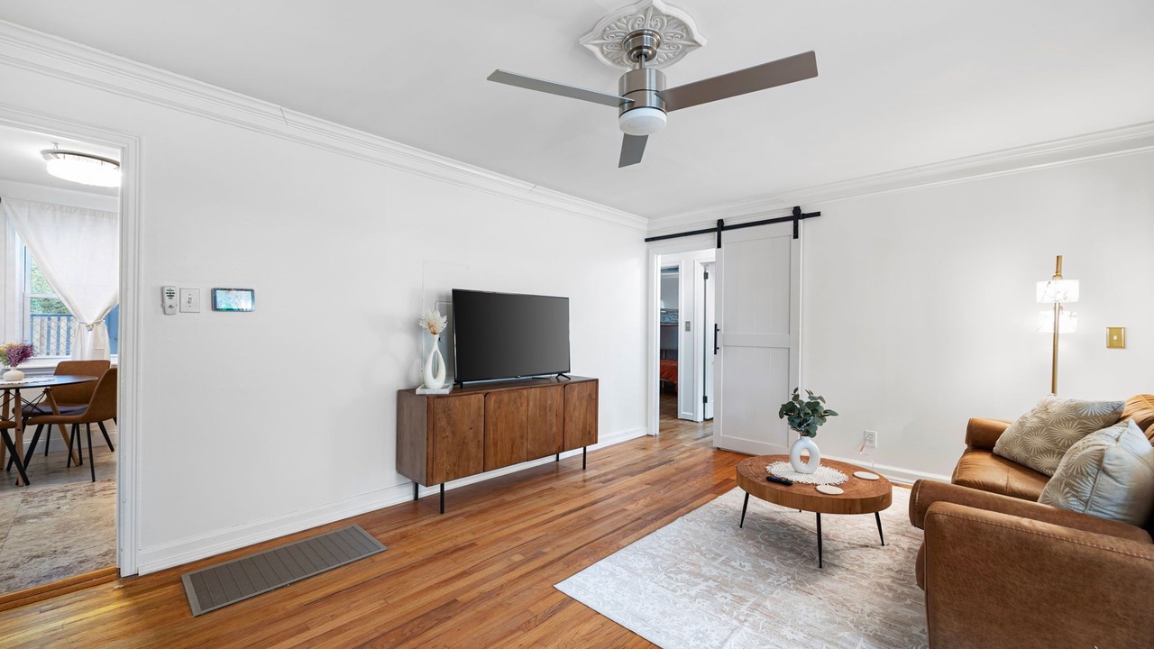 Photo of Livingroom in Smyrna