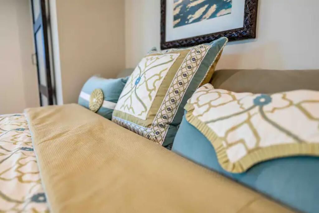 Photo of Bedroom in Kona Palisades
