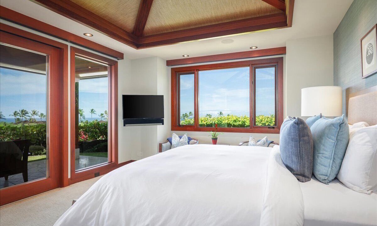 Photo of Bedroom in Kaupulehu