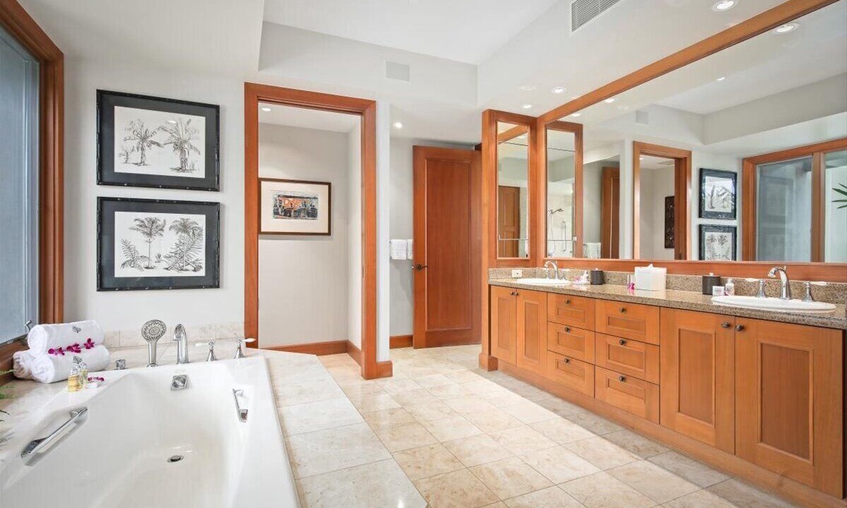 Photo of Bathroom in Kaupulehu