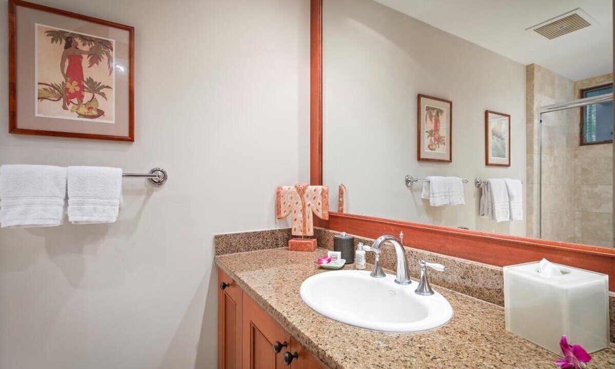 Photo of Bathroom in Kaupulehu