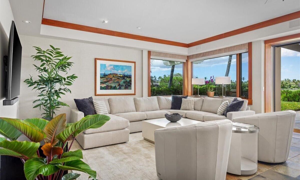 Photo of Livingroom in Kaupulehu