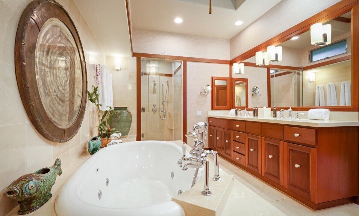 Photo of Bathroom in Kaupulehu