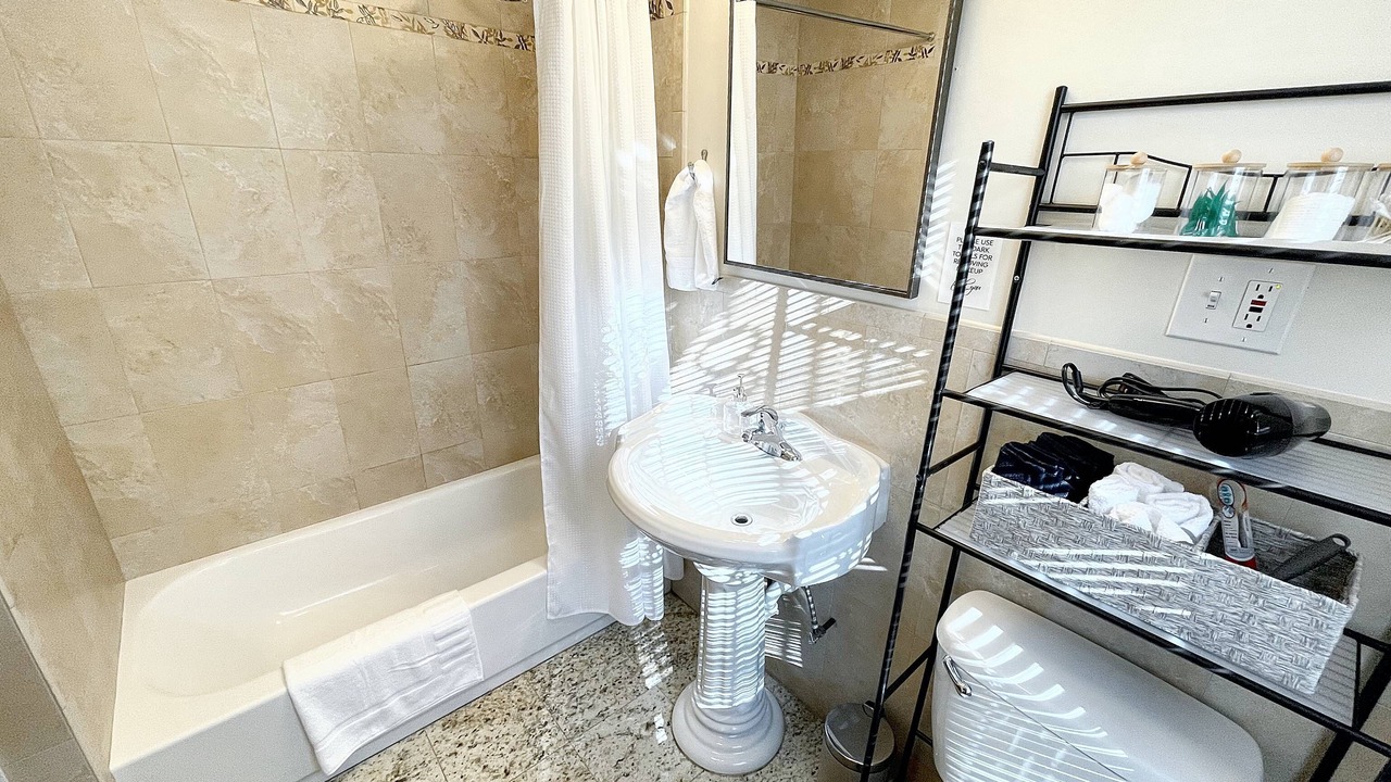 Photo of Bathroom in Harsimus Cove
