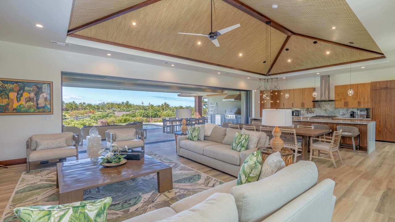 Photo of Livingroom in Kamuela