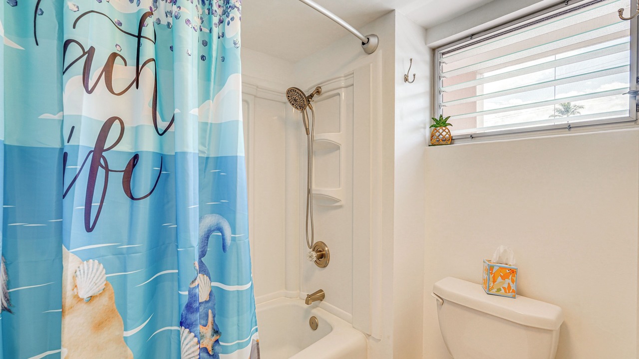 Photo of Bathroom in Historic Kailua Village