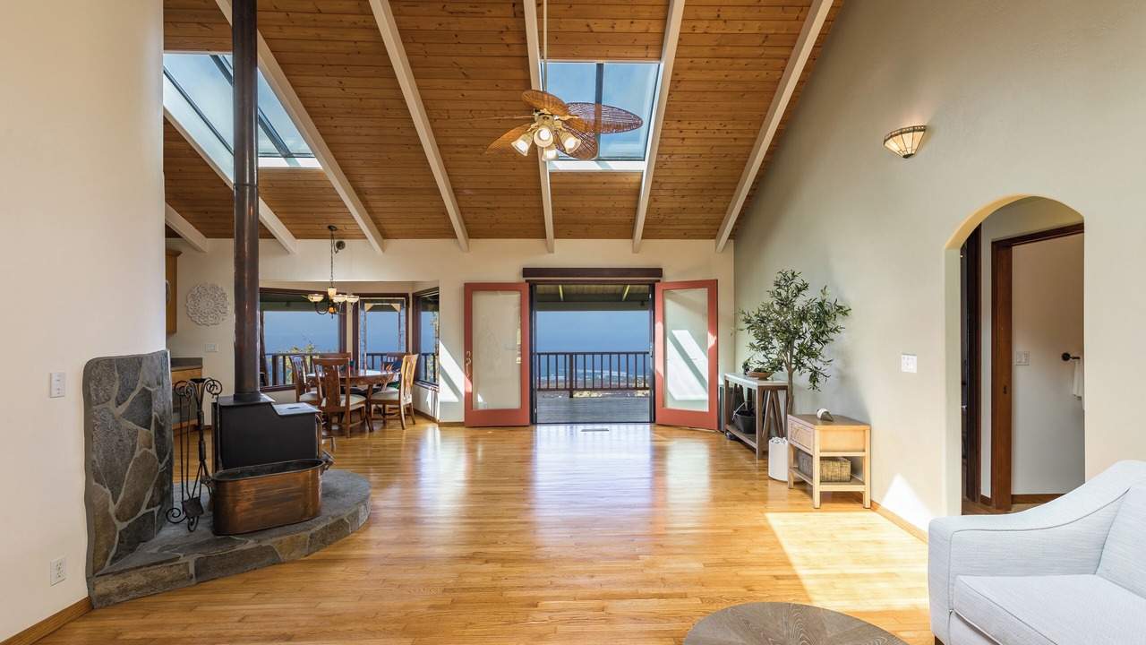 Photo of Livingroom in Kailua-Kona
