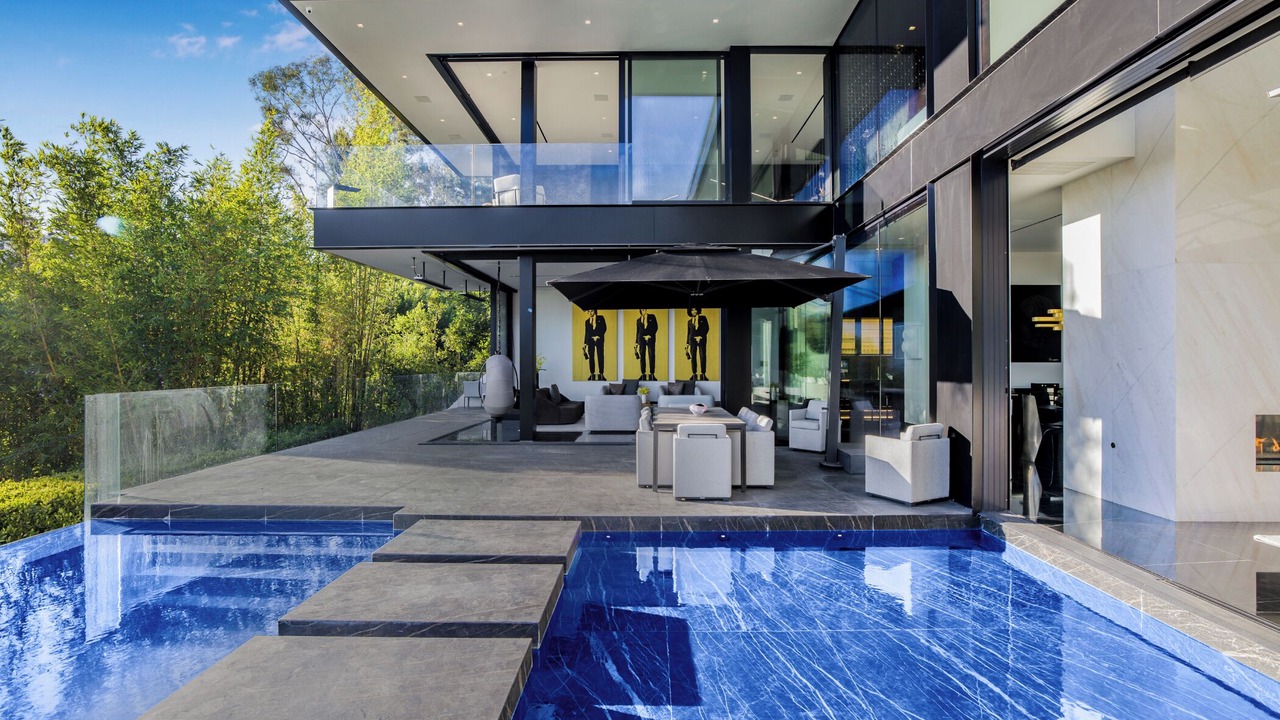 Photo of Outdoor in Hollywood Hills West