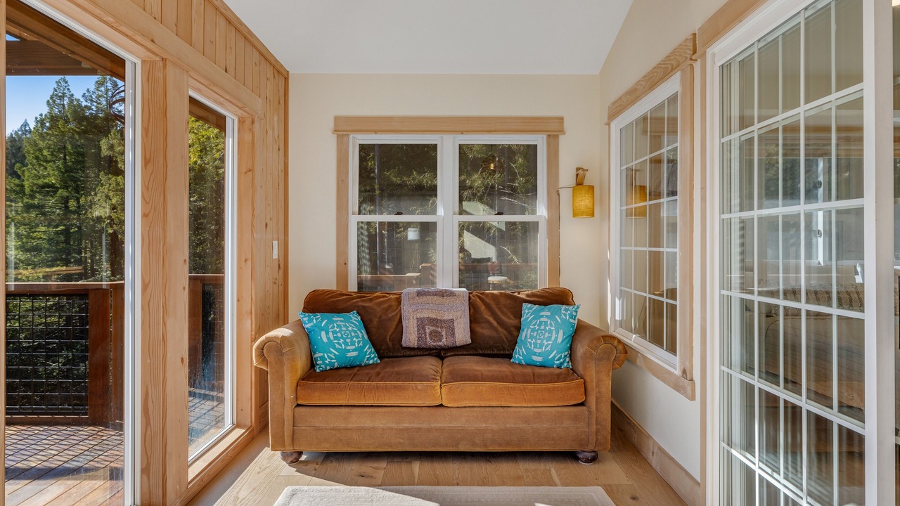 Photo of Livingroom in Little River