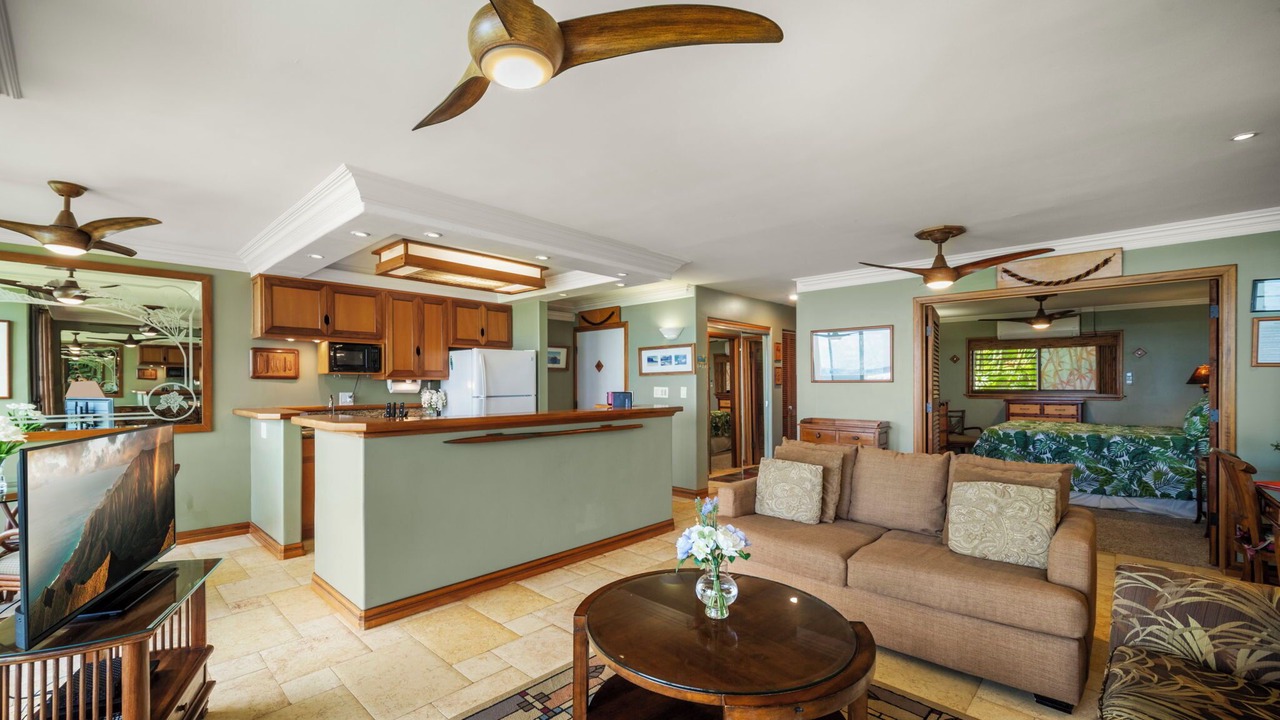 Photo of Livingroom in Poipu