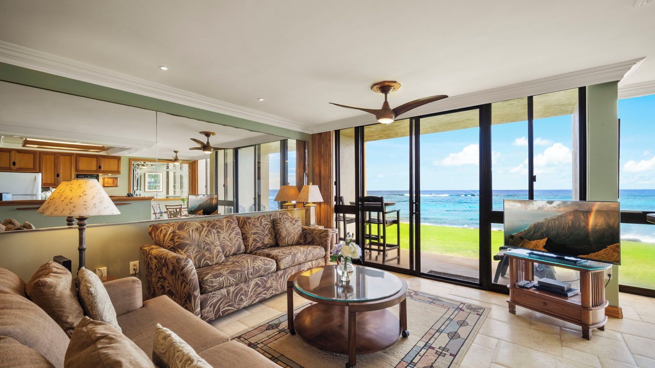 Photo of Livingroom in Poipu