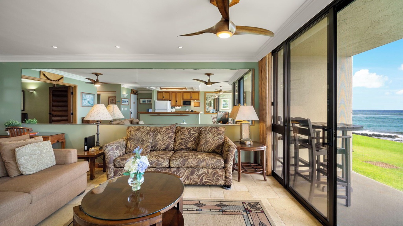 Photo of Livingroom in Poipu