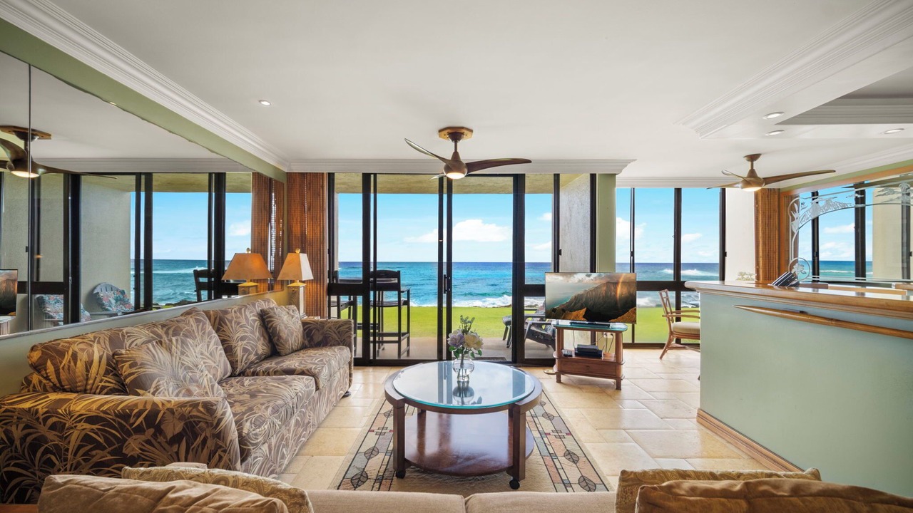 Photo of Livingroom in Poipu