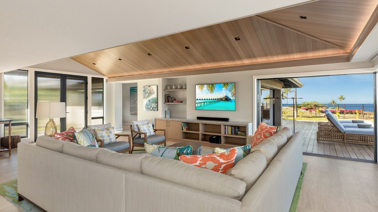 Photo of Livingroom in Kamuela