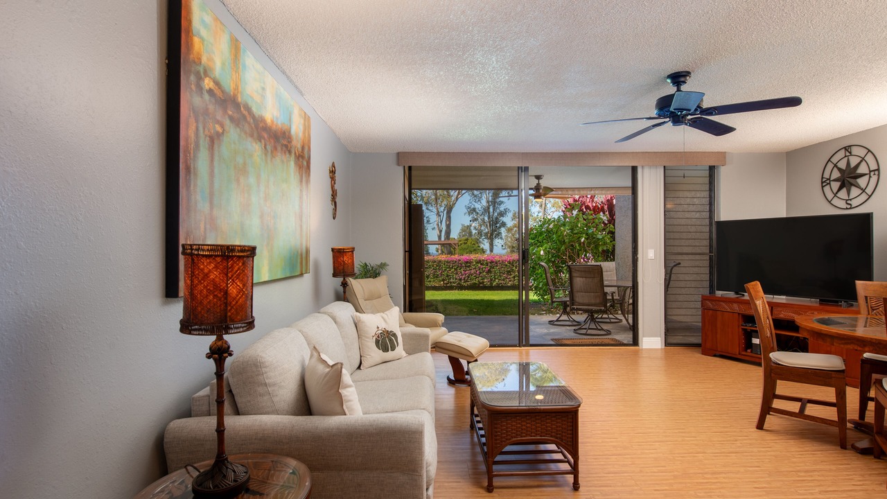 Photo of Livingroom in Waikoloa