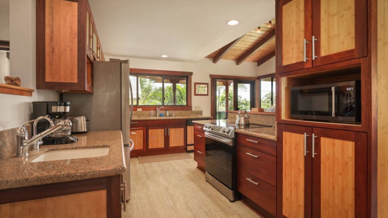 Photo of Kitchen in Honaunau-Napoopoo